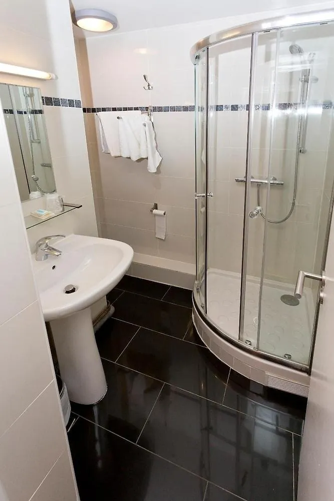 *** Hotel Hipotel Paris Pere-Lachaise Republique France