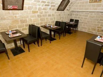 Hotel Hipotel Paris Père-Lachaise République