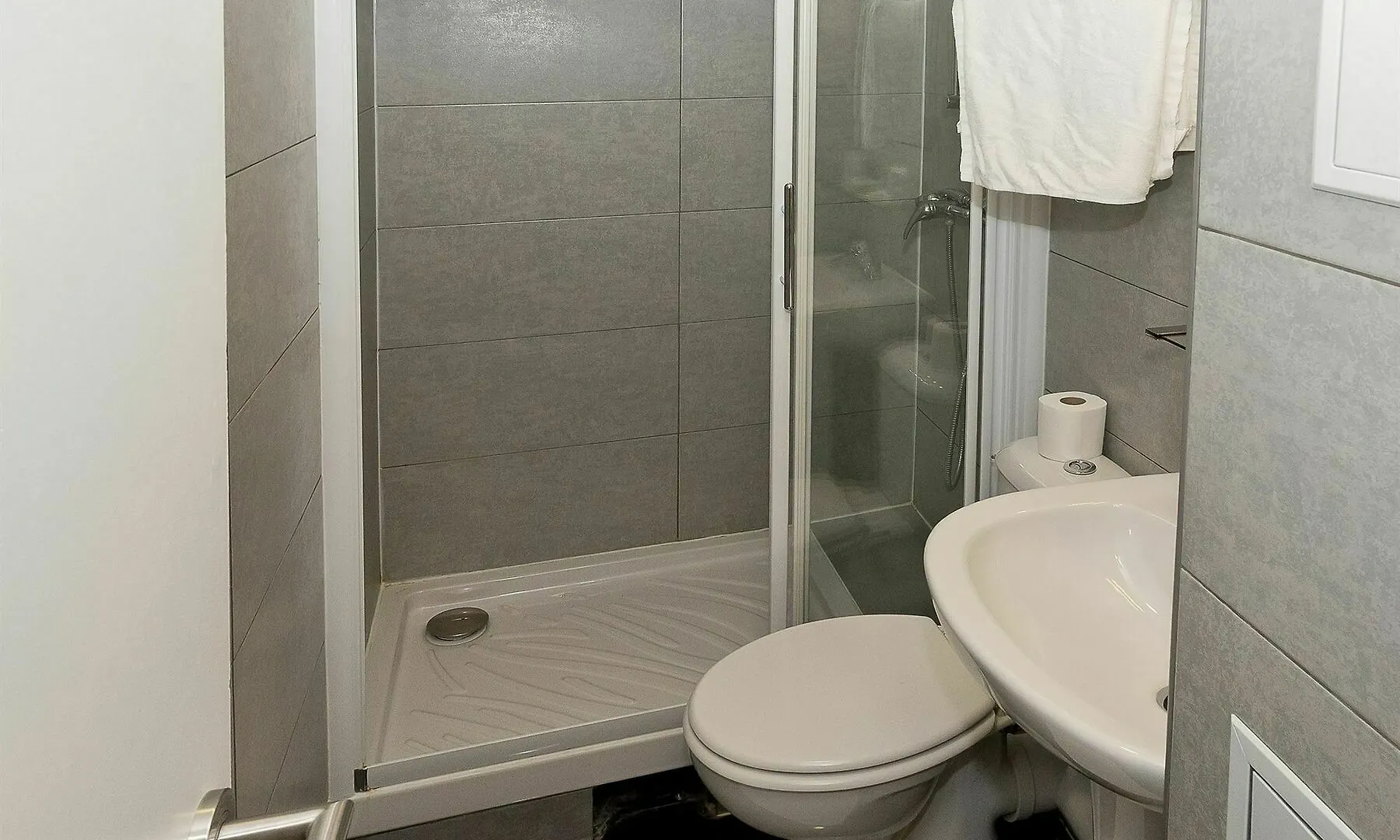 Hipotel Paris Père-Lachaise République Hotel