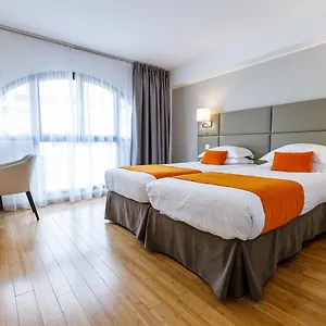 **** Otel Riviera Fransa