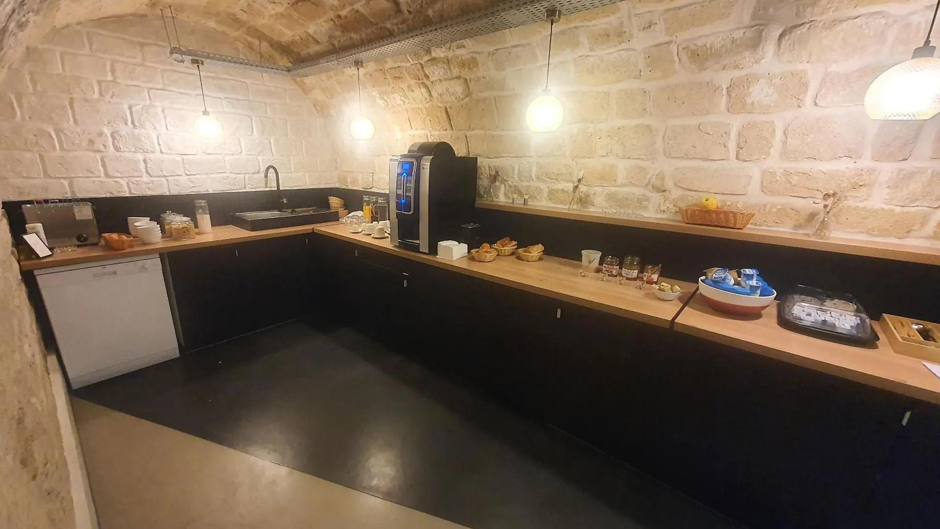 Hotel Hipotel Paris Pere-Lachaise Republique