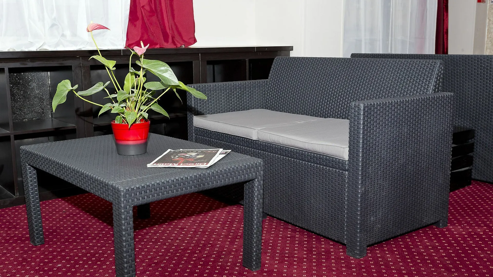 Hotel Hipotel Paris Pere-Lachaise Republique